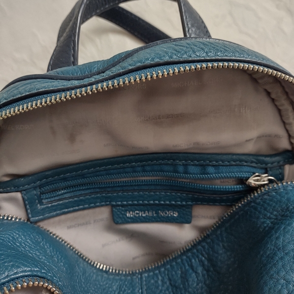 Michael Kors Rhea color block pebbled leather backpack medium - Picture 15 of 16